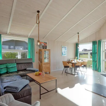 Strandblick 5 *